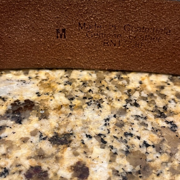 Vintage Distressed Leather Belt Brown Square Buckle 1.5x42” - Picture 3 of 7